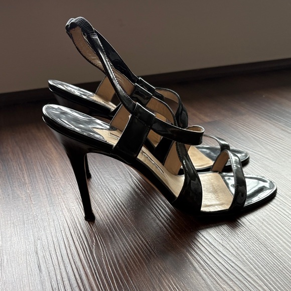 Manolo Blahnik Black Heel - Picture 2 of 5